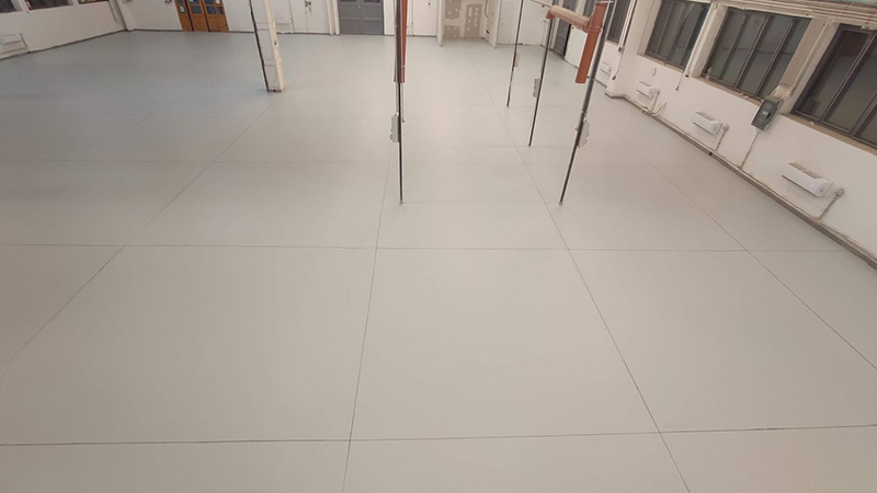 ESD poliuretán bevonat kivitelezése